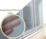 Tela Mosqueteira De Fibra De Vidro Revestida de PVC com Anti Chama(EQ)