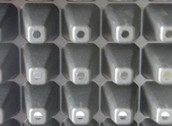 Bandeja Termoformadas  XQ 72 Células - Caixa c/ 200pç